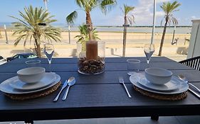 Boutelou playa con vistas al mar